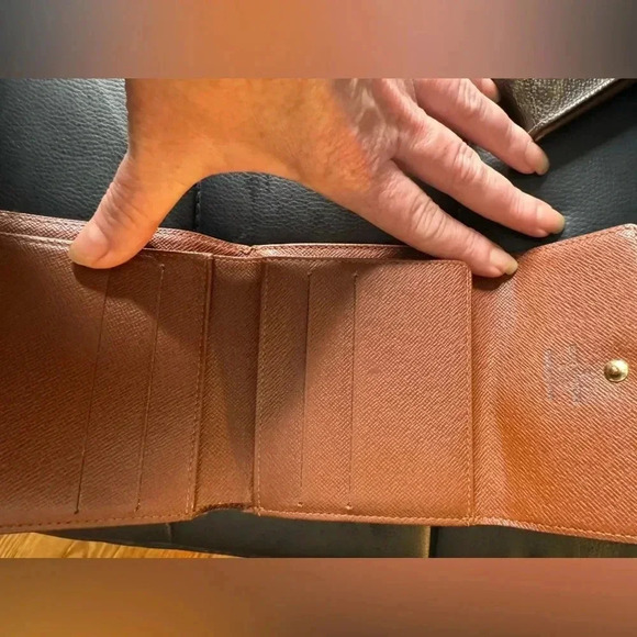 Louis Vuitton Monogram Portefeiulle Elise Trifold Wallet - Picture 7 of 8